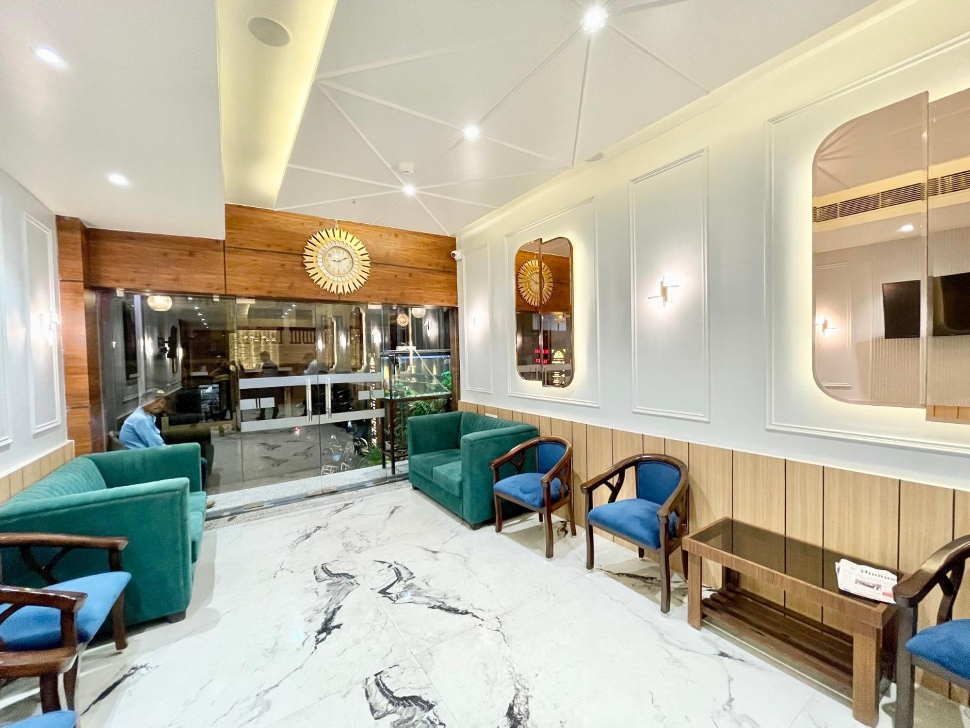 Hotel Vedangam Inn ! Varanasi - Foreigner'S Choice ! Fully Air-Conditioned Hotel With Parking Availability, Near Kashi Vishwanath Temple, And Ganga Ghat Dış mekan fotoğraf